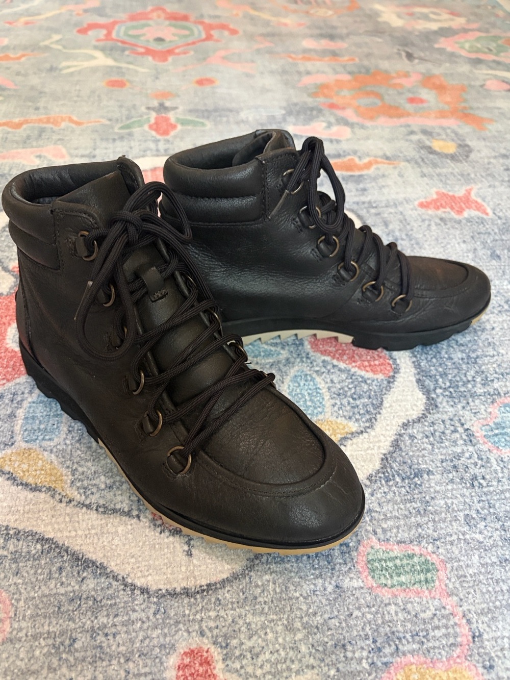 Sorel HARLOW Lace Up Boots, Leather, Waterproof, hiking, outdoors, camping